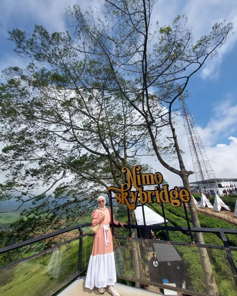 Nimo Highland Bandung Harga Tiket Masuk Terbaru Oktober Wisata Milenial