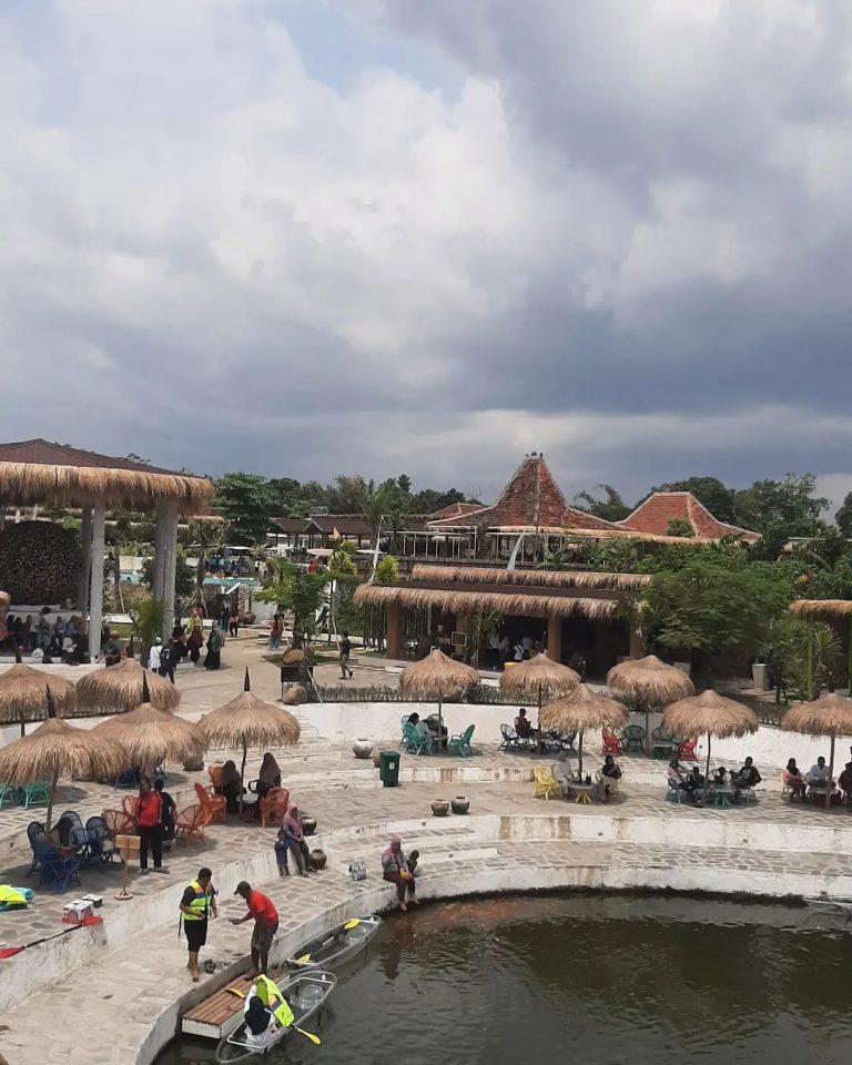 Review Soko Alas Ponggok Klaten Harga Tiket Masuk Terbaru Wisata Milenial