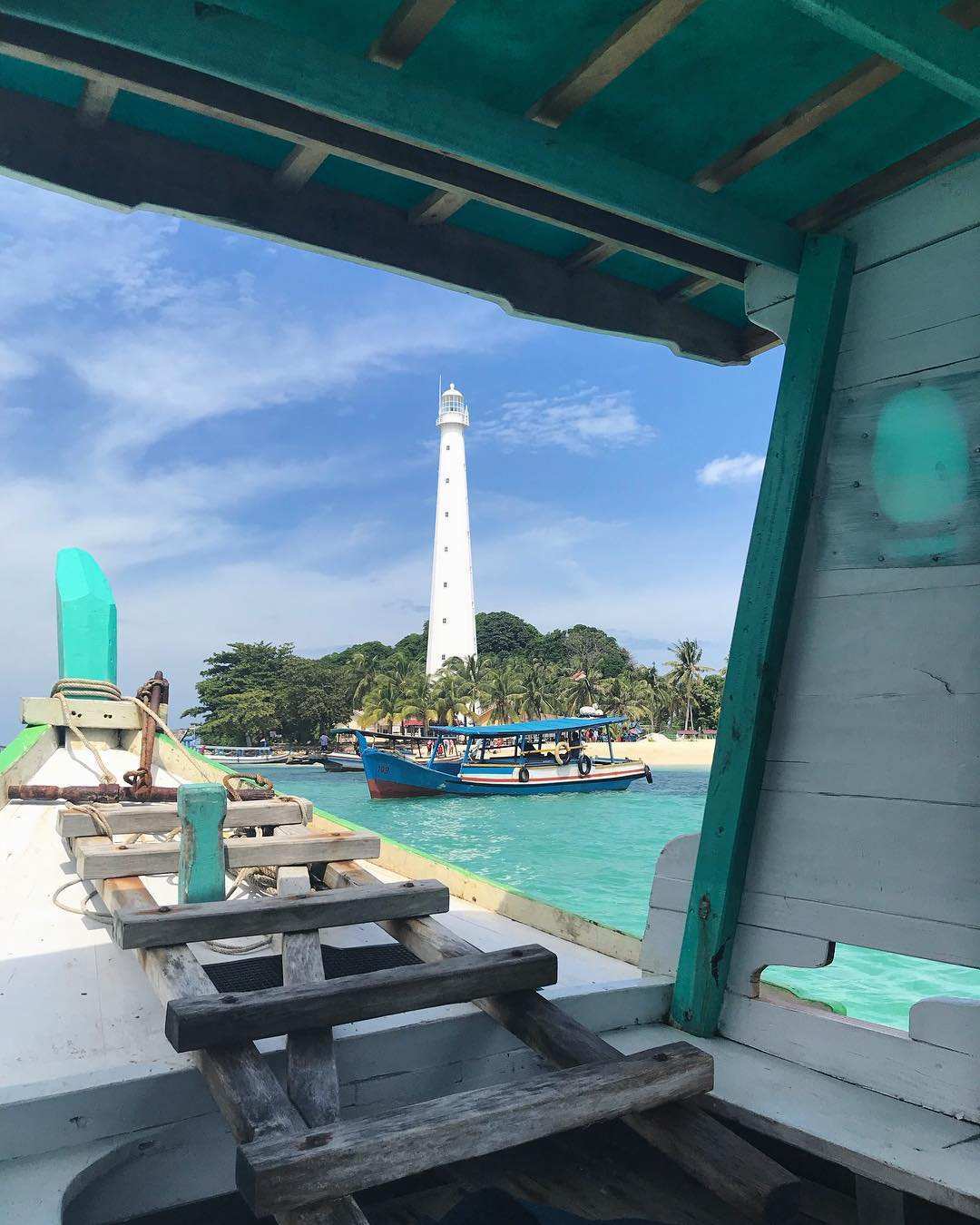 Foto Pulau Lengkuas Dari Kapal, Images From @nizbits