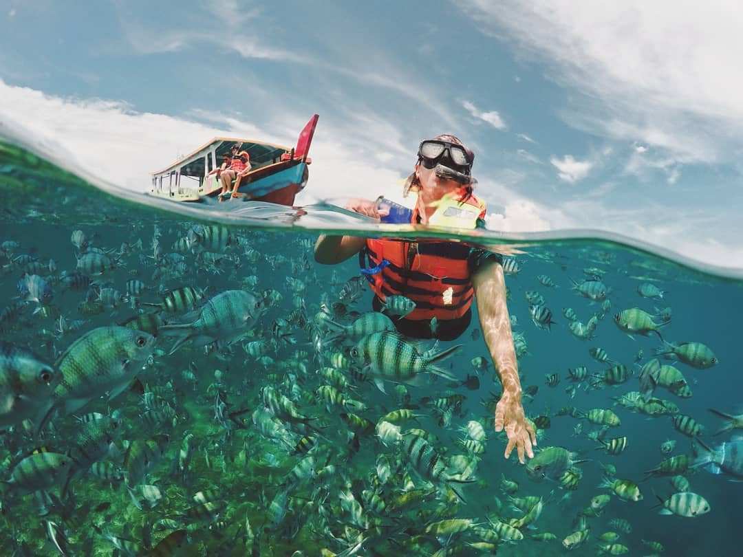 Snorkeling di Pulau Lengkuas, Images From @akuteguh