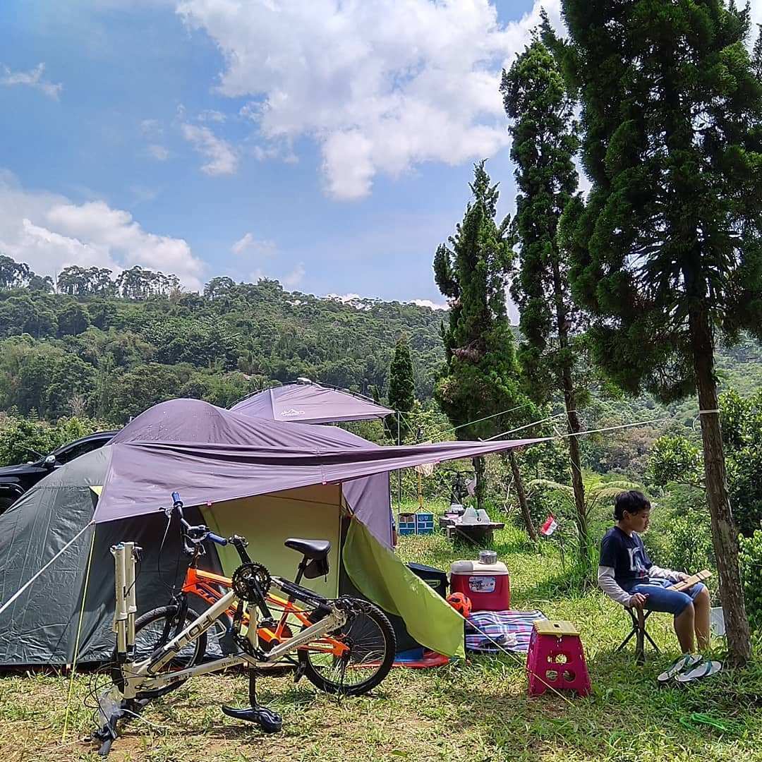 Camping di Palemboko Sentul Farm Field Bogor, Image From @rstrpembayun
