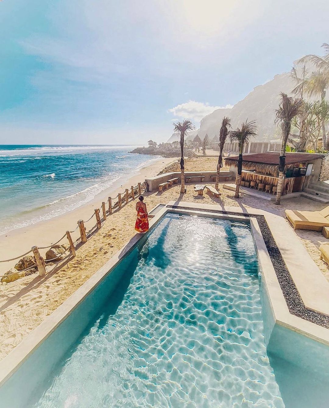 Kolam Renag Di Minoo Beach Club Bali Image From @andre_simsek93