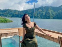 Berfoto Di Lake Garden Bali Villa Image From @tikaa_