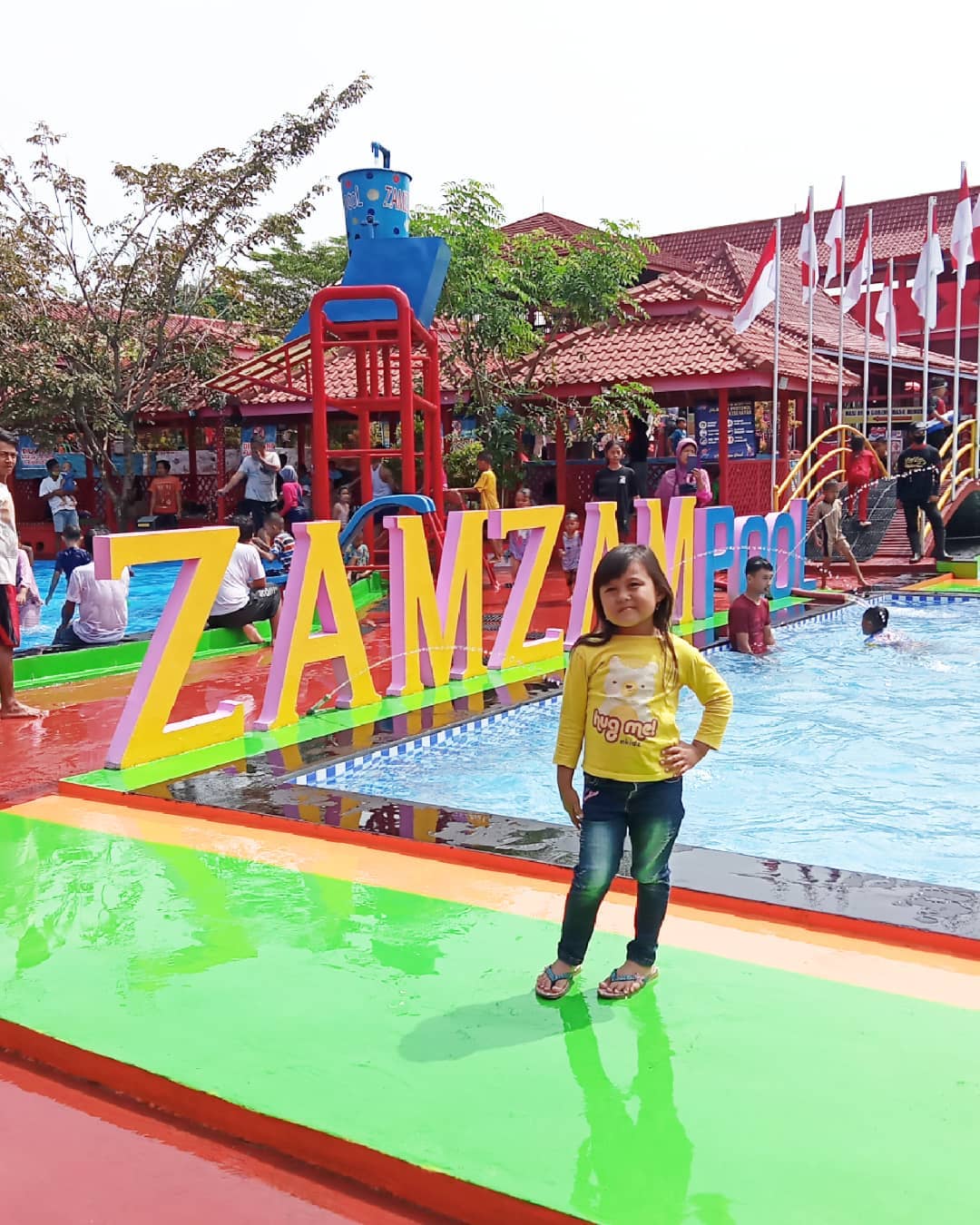 Harga Tiket Masuk Zam ZAm Pool Kuningan Image From @elistaputrip