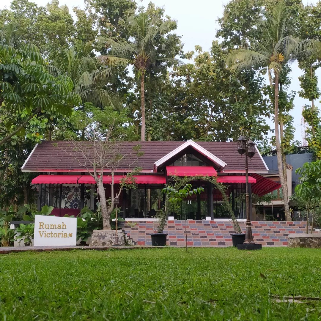 Pengilon Resto Di Jakarta Escape Citypark Image From @sryanprdn_