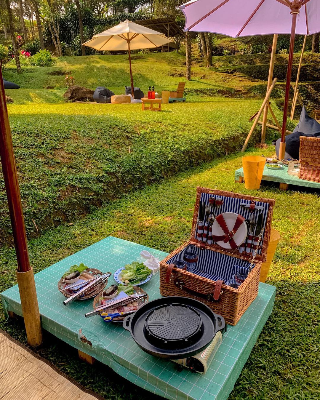 Piknik Di Omah Ndelik Puncak Bogor Image From @rismaaisss