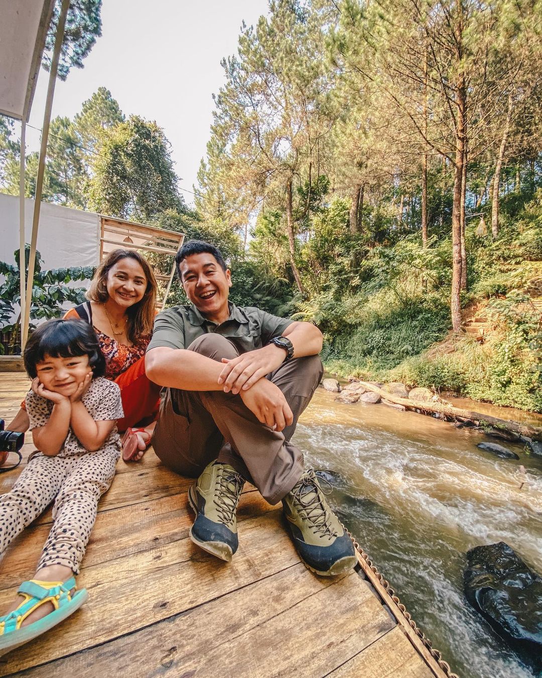 Review Luxury Camp Riverside Pangalengan By Horison Image From @malvinofajaro