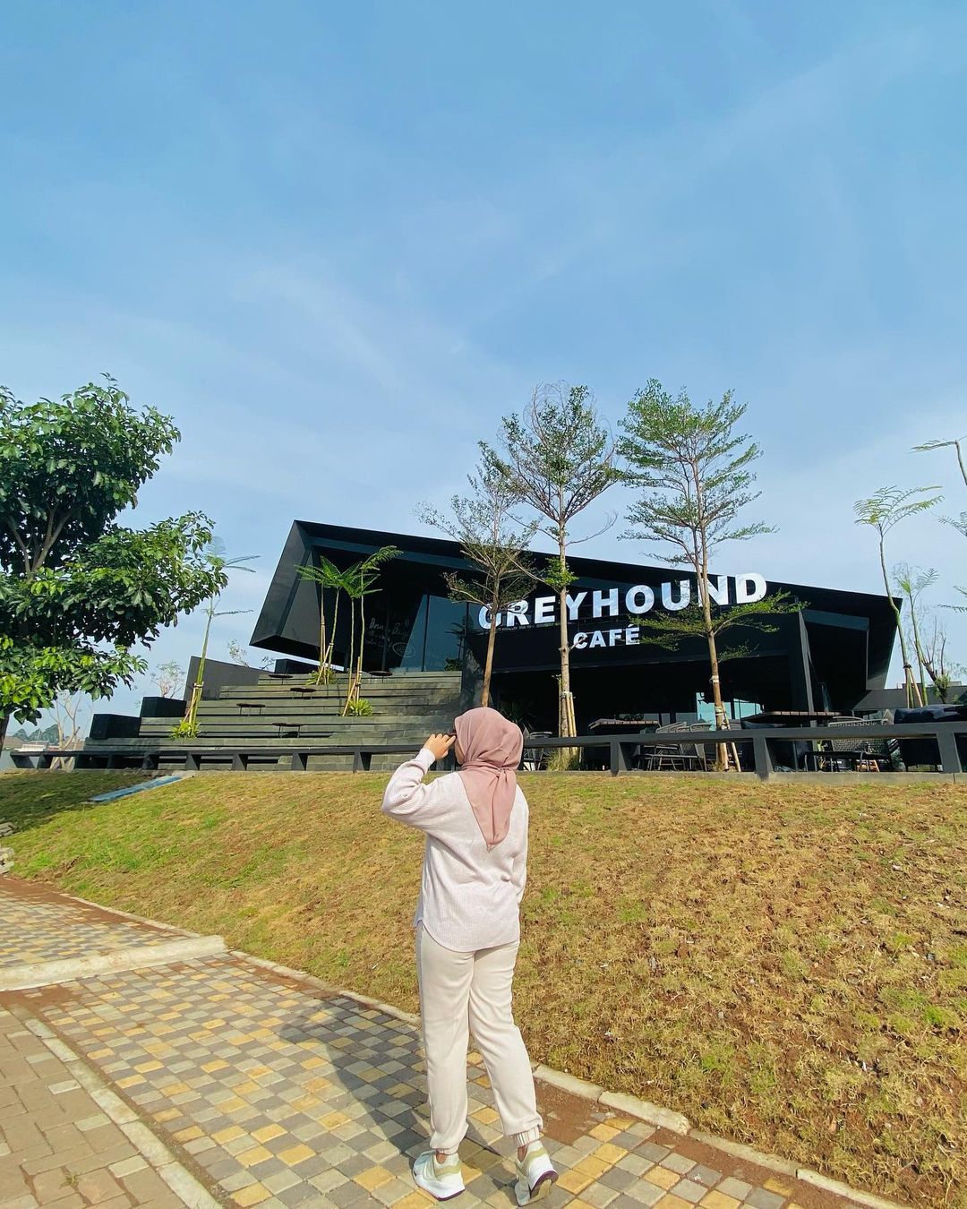 Lokasi Greyhound Bekasi Image From @tritaindahh