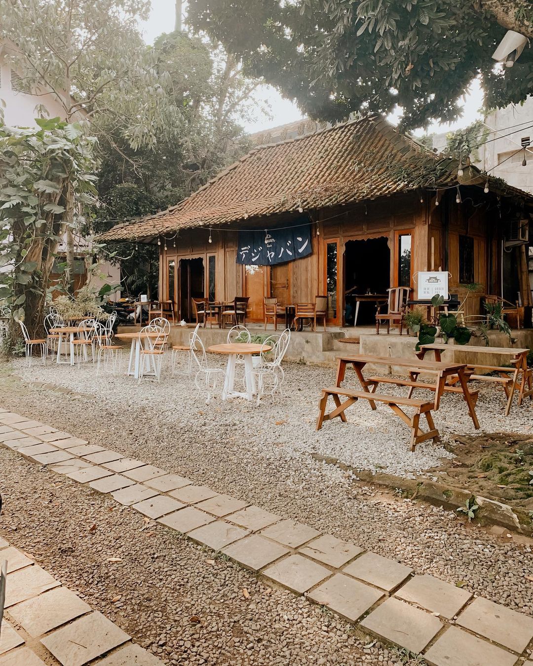 Jam Buka De Javan Coffee Eatery Bandung Image From @acaffeinman