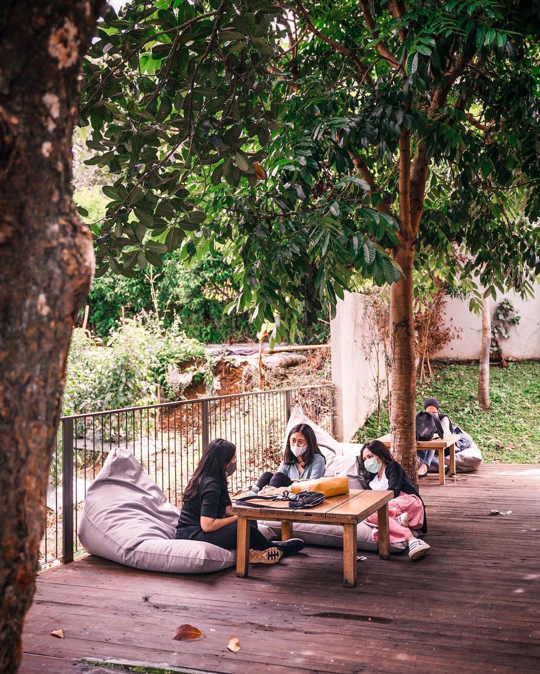 Jam Buka Halojae Cafe Bandung Image From @exploreatory