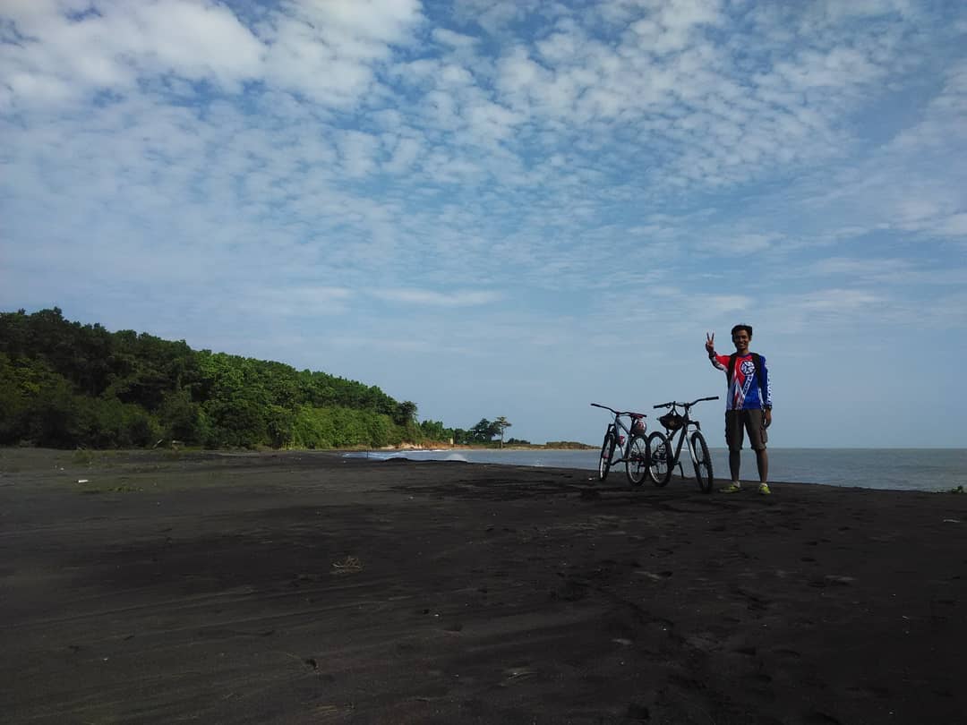 Pantai Suweru Jepara Image From @pikojerico