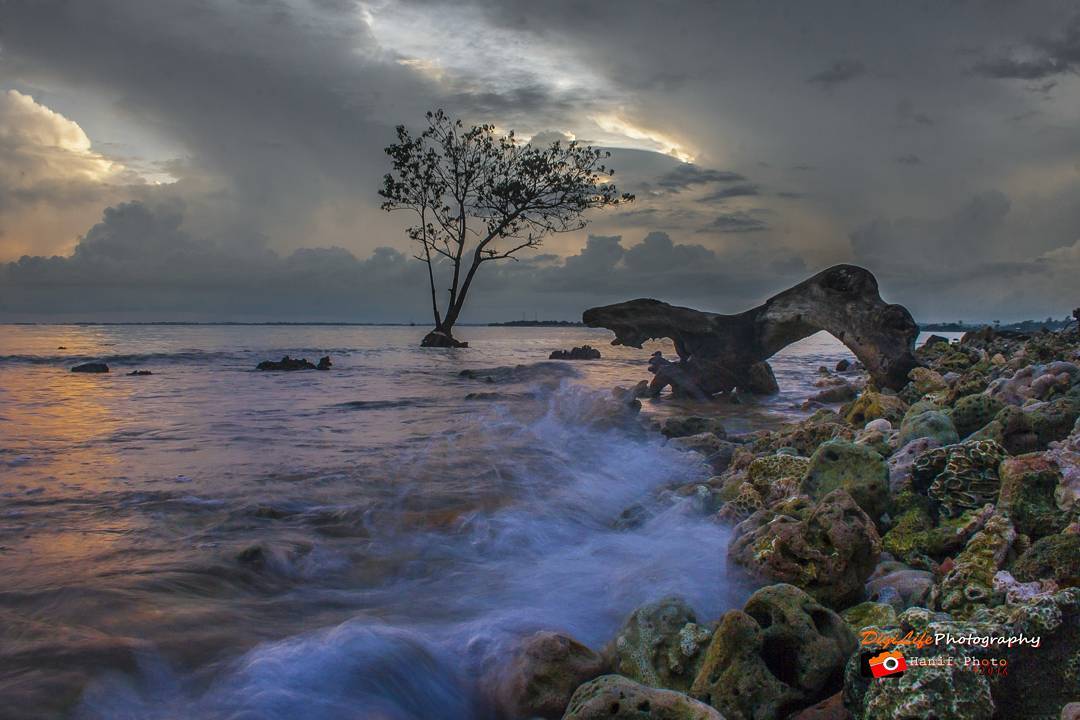 Pantai Ujung Ngelom Jepara Image From @hanifphotography