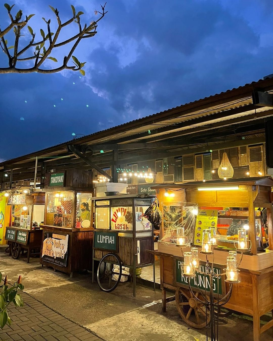 Tempat Makan Enak Di Bandung Paskal Food Market Image From @paskalfoodmarket