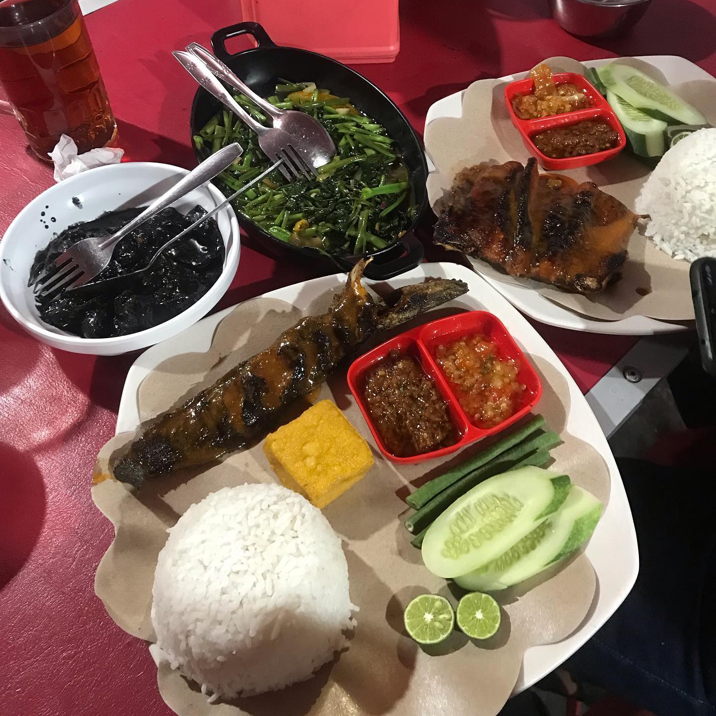 Tempat Makan Enak Di Bandung SKA Dapur Laut Image From @ocajajan