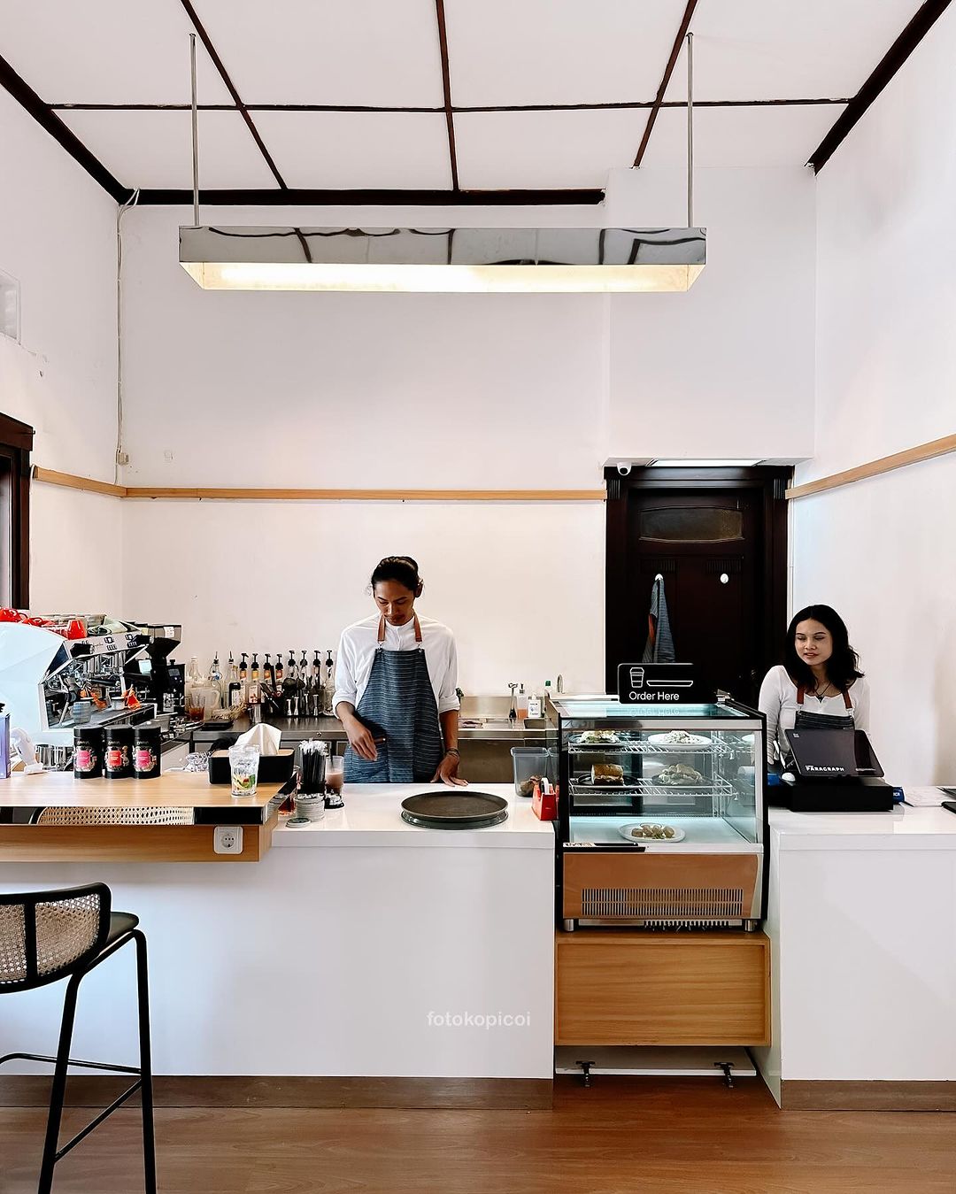 Jam Buka Paragraph Coffee Eatery Bandung Image From @fotokopicoi