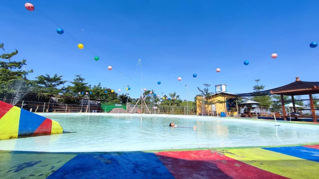 Waterpark Tembalang Asri Demak, Image From @ Ridho Fachrur Ro'is